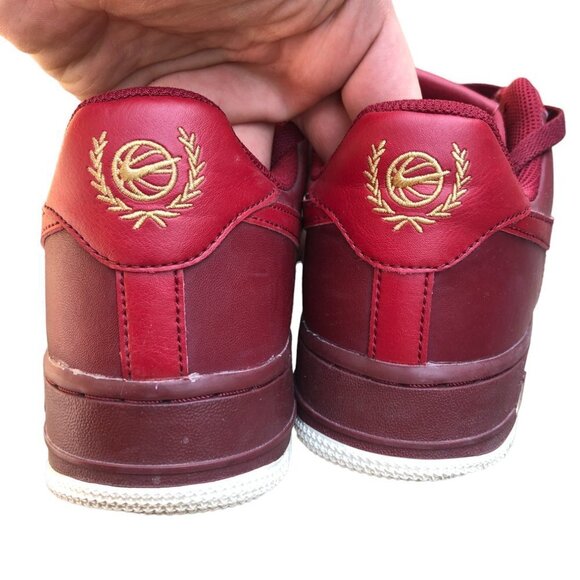 2018 Nike Air Force 1 Low '07 Team Red Summit White Size 8 - Picture 8 of 9
